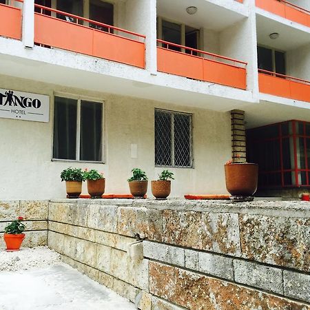 Hotel Tango Golden Sands Bagian luar foto