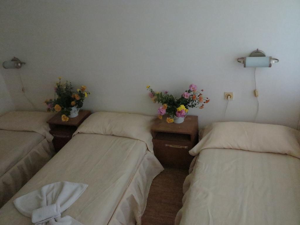Hotel Tango Golden Sands Ruang foto