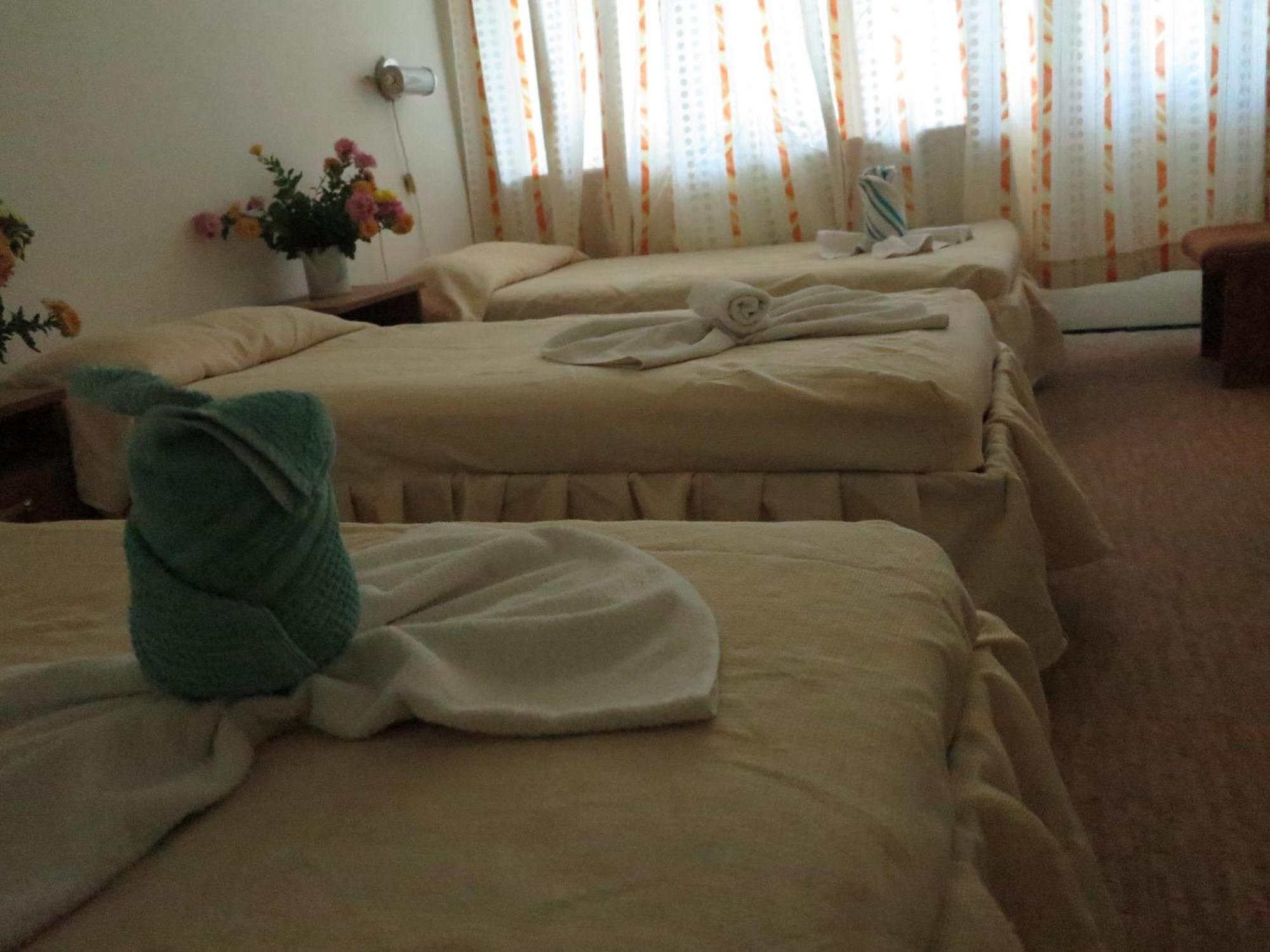 Hotel Tango Golden Sands Bagian luar foto